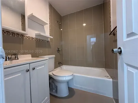 1122 NW 32nd Court Miami FL 33125