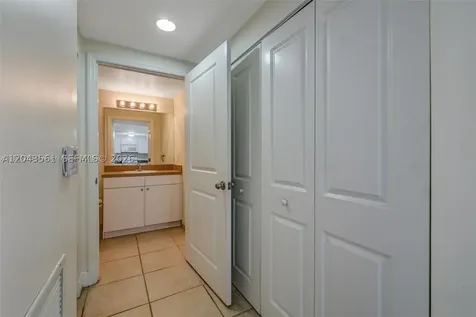 1250 S Miami Avenue Miami FL 33130