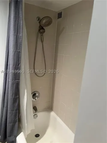 16909 N Bay Road Sunny Isles Beach FL 33160