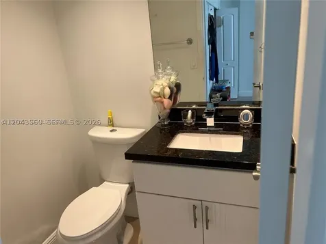 16909 N Bay Road Sunny Isles Beach FL 33160