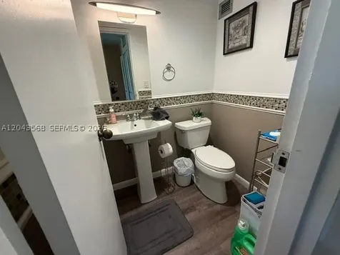16919 N Bay Road Sunny Isles Beach FL 33160