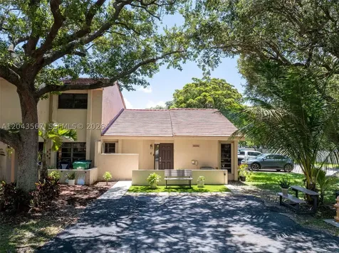 11527 SW 90th Street Miami FL 33176