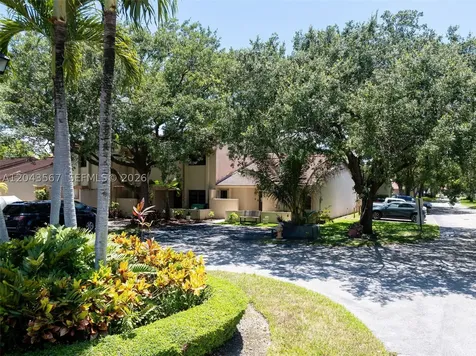 11527 SW 90th Street Miami FL 33176