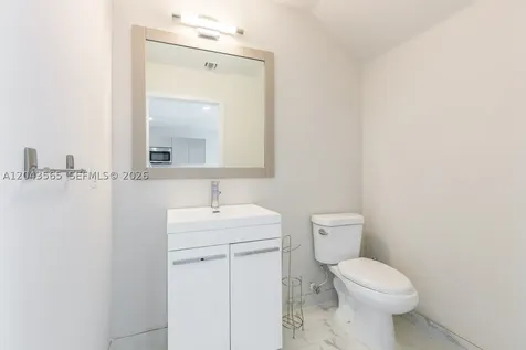 2505 NE 193rd Street Miami FL 33180