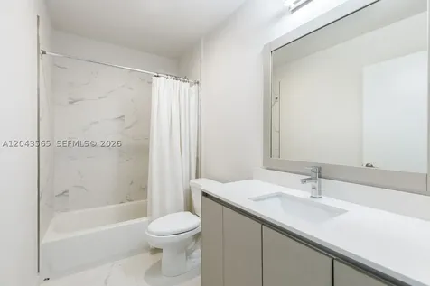 2505 NE 193rd Street Miami FL 33180