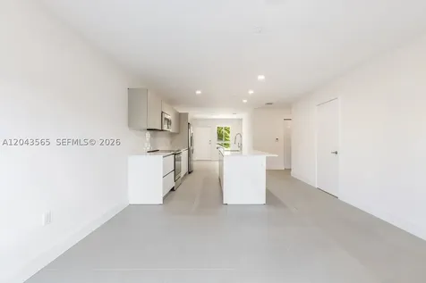 2505 NE 193rd Street Miami FL 33180