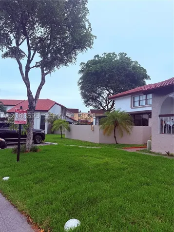 9909 NW 9th St Circle Miami FL 33172