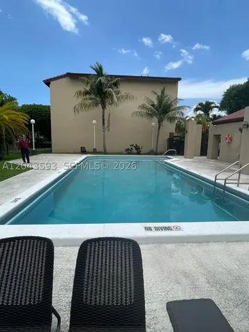 9909 NW 9th St Circle Miami FL 33172