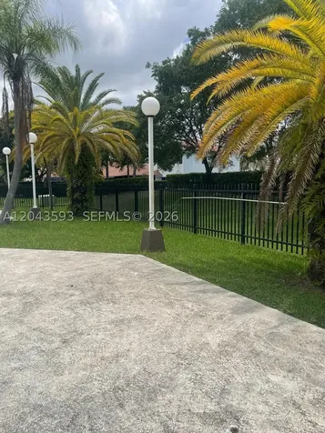 9909 NW 9th St Circle Miami FL 33172