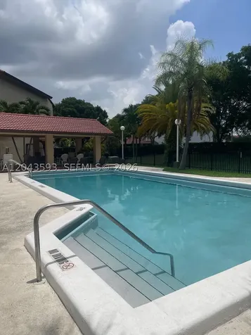 9909 NW 9th St Circle Miami FL 33172