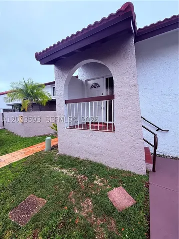 9909 NW 9th St Circle Miami FL 33172