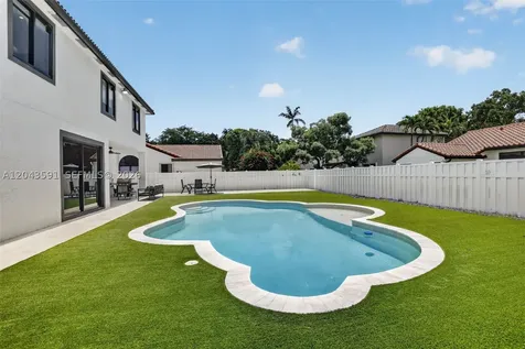 10746 Charleston Place Cooper City FL 33026