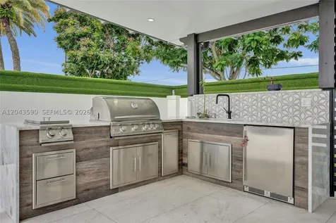 2600 SW 128th Court Miami FL 33175
