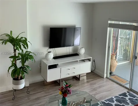8660 SW 212th Street Cutler Bay FL 33189