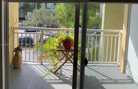 8660 SW 212th Street Cutler Bay FL 33189