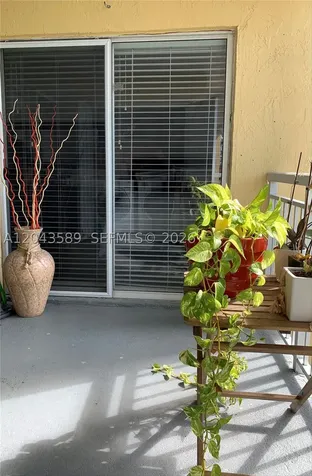 8660 SW 212th Street Cutler Bay FL 33189