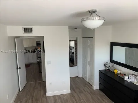 8660 SW 212th Street Cutler Bay FL 33189
