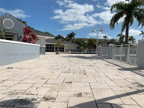 8660 SW 212th Street Cutler Bay FL 33189