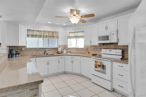 19 Park Drive Key Largo FL 33037