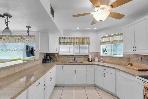 19 Park Drive Key Largo FL 33037