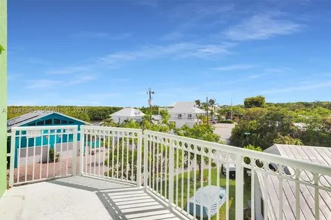 19 Park Drive Key Largo FL 33037