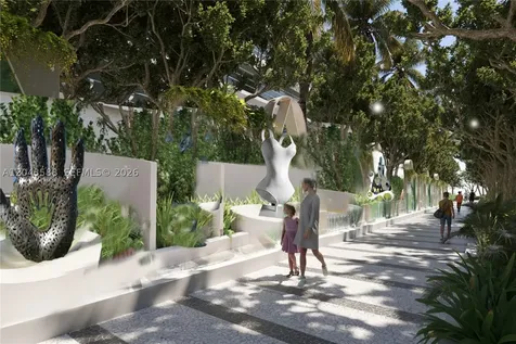 100 Lincoln Road Miami Beach FL 33139