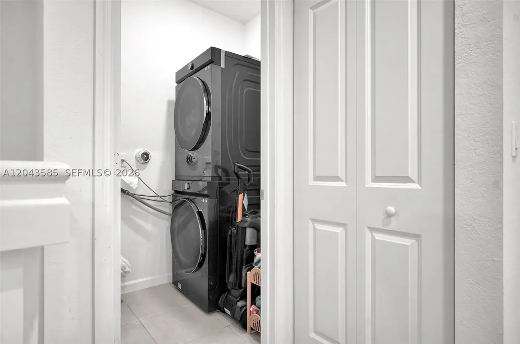 11889 NW 47th Manor Coral Springs FL 33076