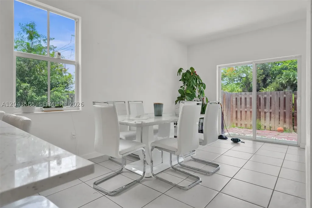 11889 NW 47th Manor Coral Springs FL 33076