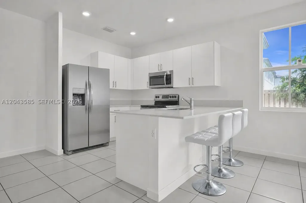 11889 NW 47th Manor Coral Springs FL 33076