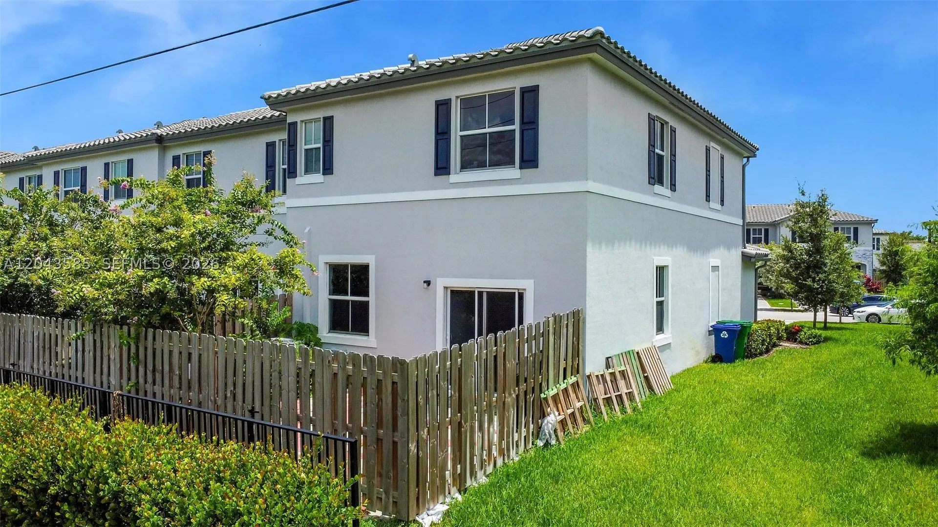 11889 NW 47th Manor Coral Springs FL 33076