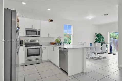 11889 NW 47th Manor Coral Springs FL 33076