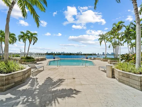 800 West Avenue Miami Beach FL 33139