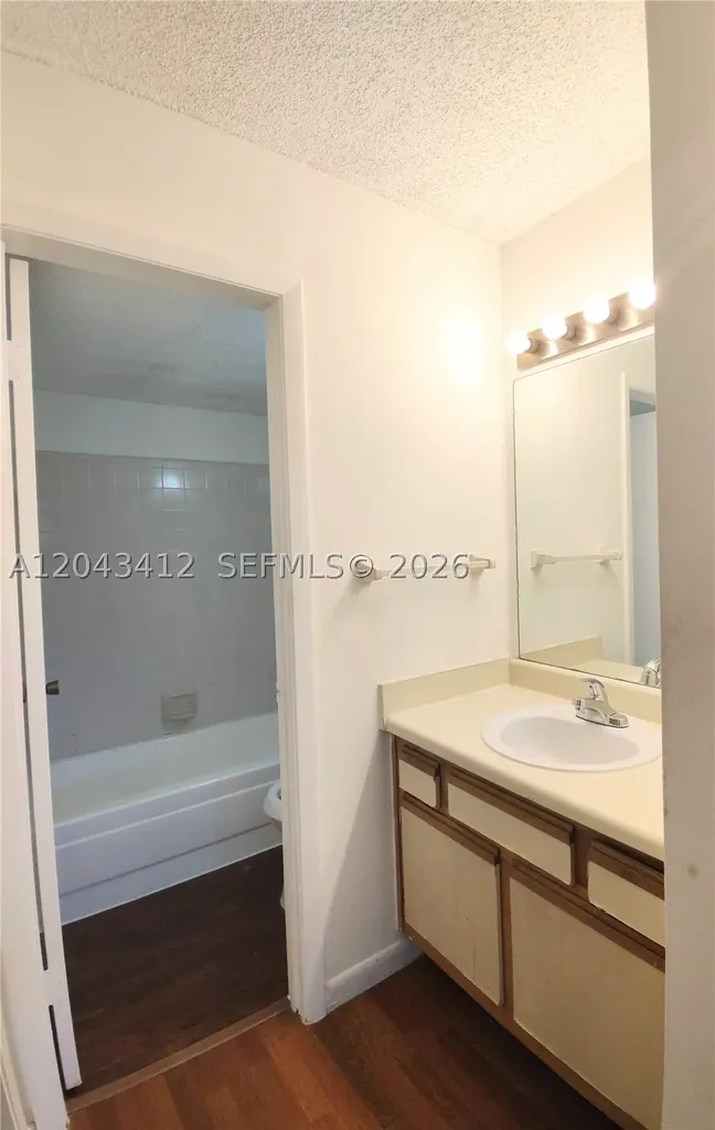 4241 W Mcnab Road Pompano Beach FL 33069