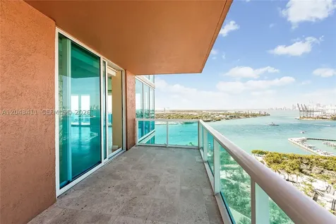 300 S Pointe Drive Miami Beach FL 33139
