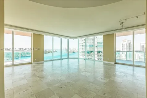 300 S Pointe Drive Miami Beach FL 33139