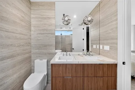 1032 SW 11th Avenue Miami FL 33130