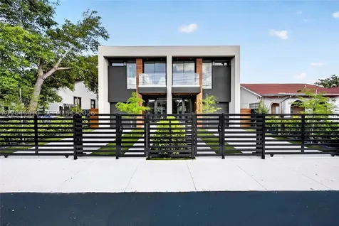 1032 SW 11th Avenue Miami FL 33130