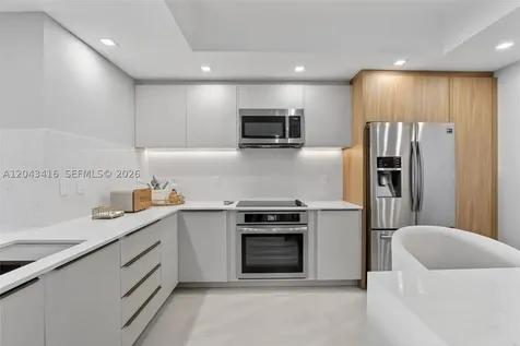 3330 NE 190th Street Aventura FL 33180