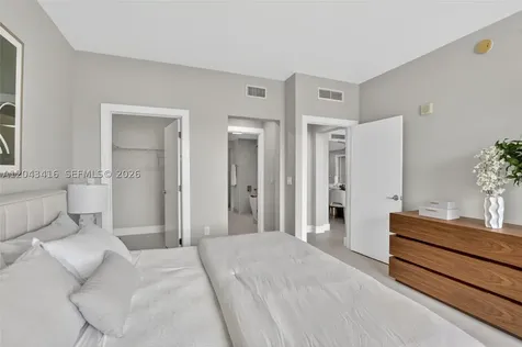 3330 NE 190th Street Aventura FL 33180