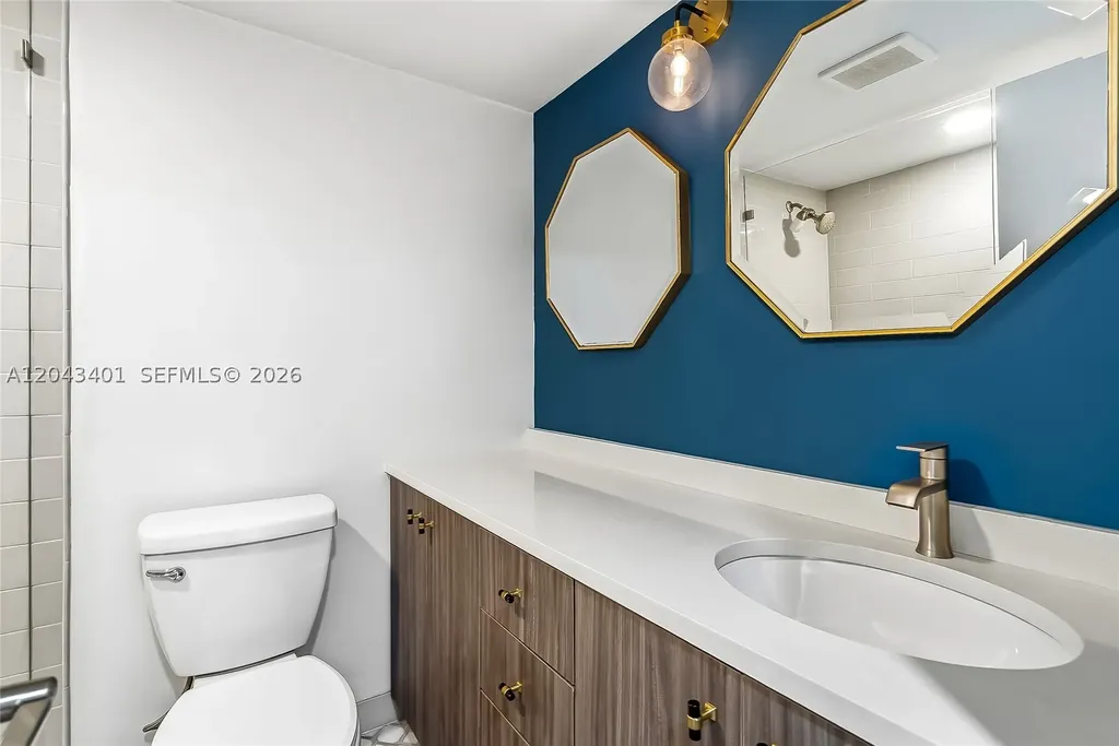 2808 N 46th Avenue Hollywood FL 33021