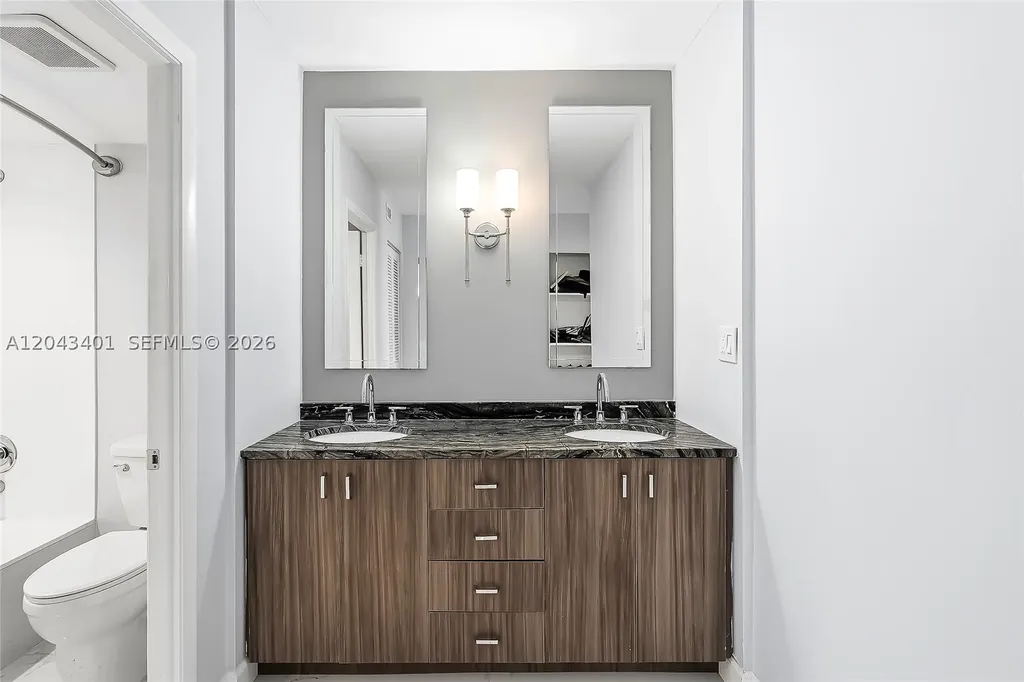 2808 N 46th Avenue Hollywood FL 33021