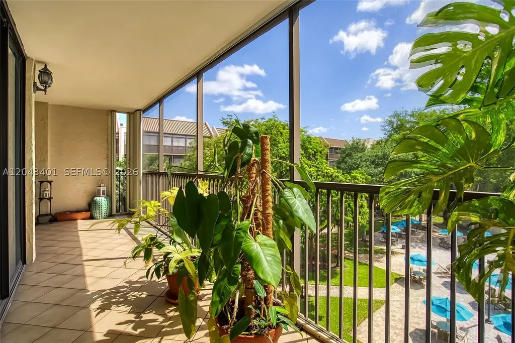2808 N 46th Avenue Hollywood FL 33021
