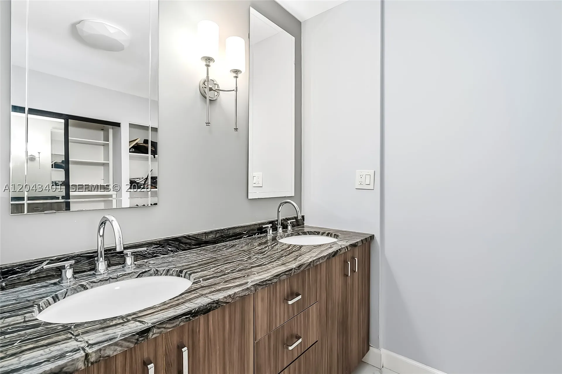 2808 N 46th Avenue Hollywood FL 33021