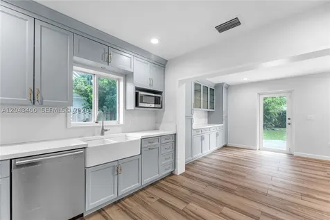 8255 SW 134th Street Pinecrest FL 33156