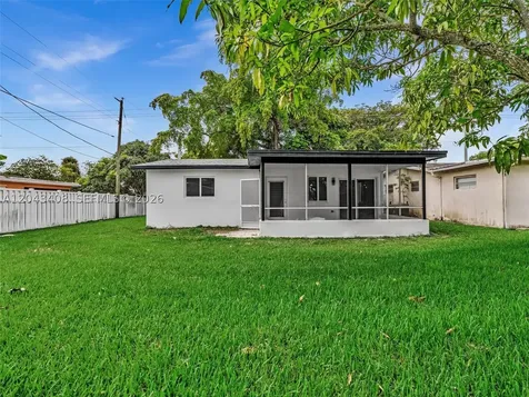 8145 Sunset Strip Sunrise FL 33322