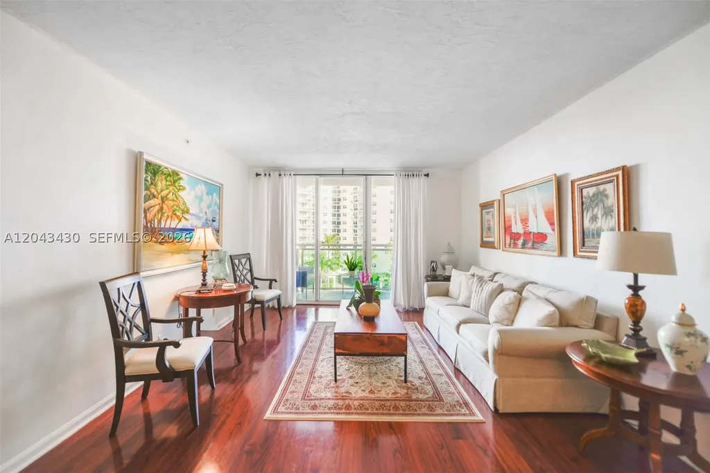 3000 S Ocean Drive Hollywood FL 33019