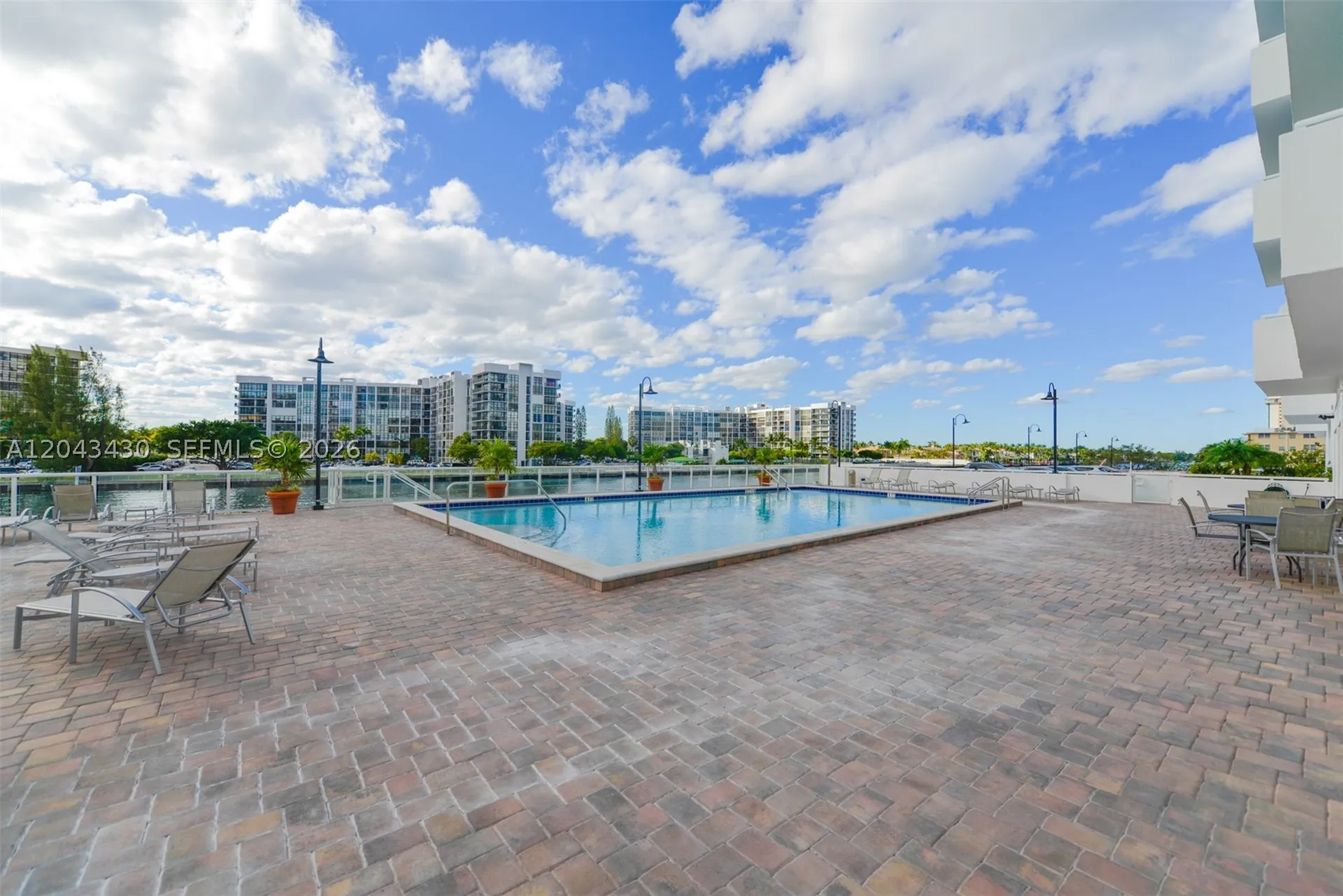 3000 S Ocean Drive Hollywood FL 33019
