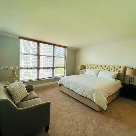3600 Mystic Pointe Drive Aventura FL 33180