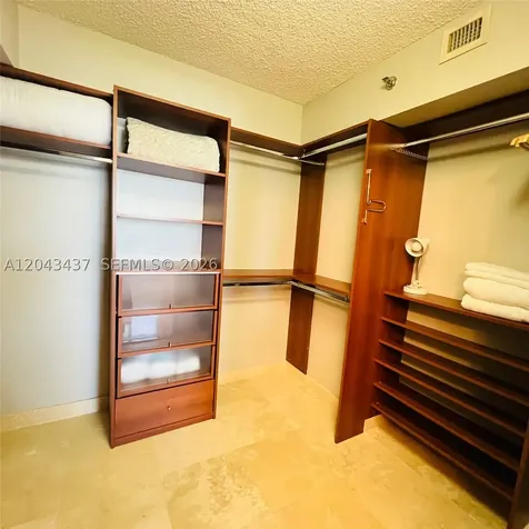 3600 Mystic Pointe Drive Aventura FL 33180