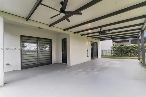 8822 NW 161st Terrace Miami Lakes FL 33018